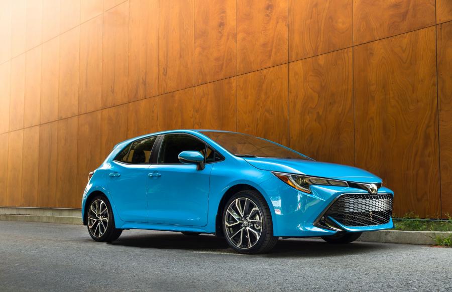  Toyota Corolla SE Hatchback 2018 года  (NA) (фото 28 из 30)